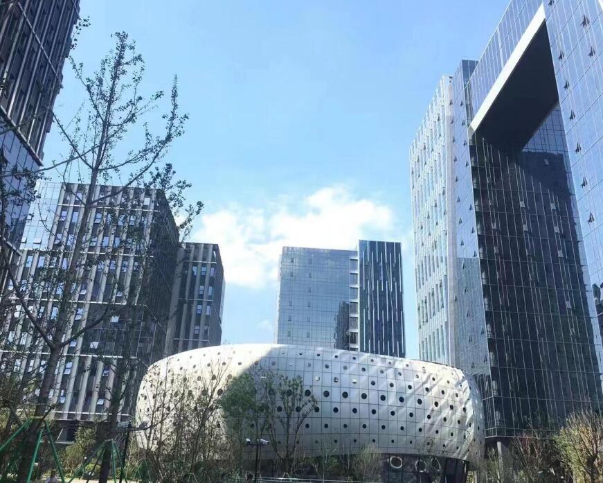 组合条形光源的应用范围和优点是什么？